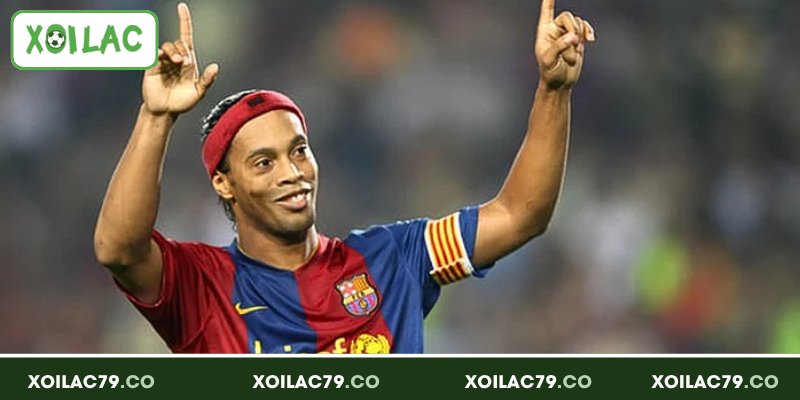 Tiểu Sử Ronaldinho - Phù Thủy Sân Cỏ Làm Rung Động Cả Thế Giới 4 Góc nhìn khác về tiểu sử Ronaldinho ngoài sân cỏ